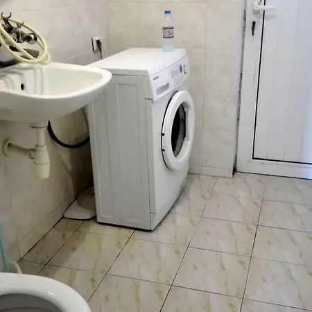 вилна зона златни пясъци, спирка ален мак Vendégház