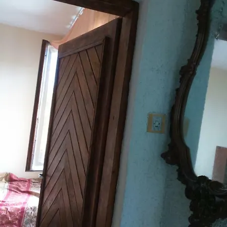 вилна зона златни пясъци, спирка ален мак Vendégház *