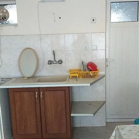 вилна зона златни пясъци, спирка ален мак Várna